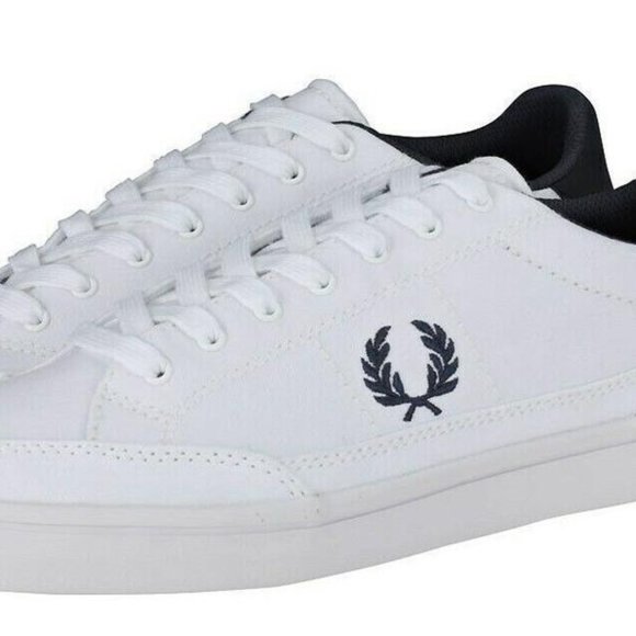 Fred Perry Size UK 6.5/US 7.5 Deuce Canvas Sneaker, White/Navy - Picture 1 of 3